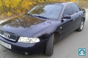 Audi A4  1999 738963
