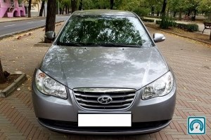 Hyundai Elantra  2011 739699