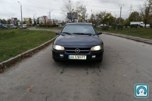 Opel Omega  1995 740137