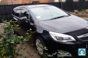 Opel Astra  2011 740316