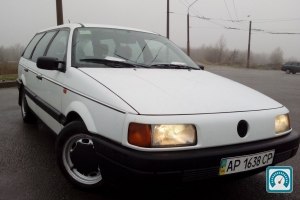 Volkswagen Passat  1993 741586