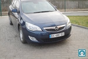 Opel Astra J Cosmo 2011 742616