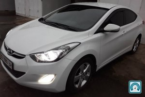 Hyundai Elantra  2012 743038