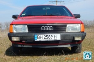 Audi 100  1988 743843