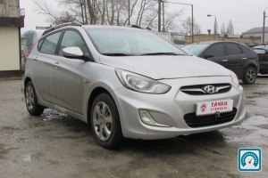 Hyundai Accent  2012 744732