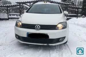 Volkswagen Golf  2011 744989
