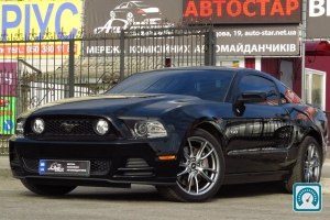 Ford Mustang GT 2013 747196