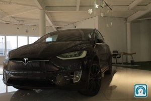 Tesla Model X P 90 D 2016 747481
