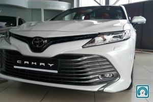 Toyota Camry Prestige 2017 748156