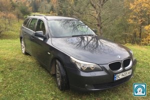 BMW 5 Series  2010 749293