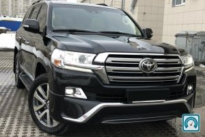 Toyota Land Cruiser Premium 2017 750607