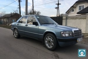 Mercedes 190 E 1983 750810