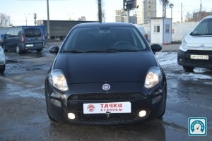 Fiat Grande Punto  2012 751583
