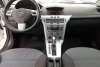 Opel Astra  2010.  7
