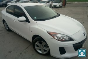 Mazda 3  2011 753581
