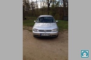 Volkswagen Golf  2000 753990