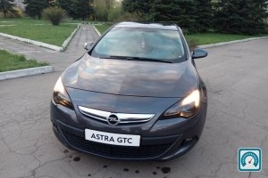 Opel Astra GTC 2013 754000