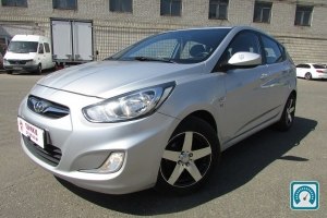 Hyundai Accent  2012 754324