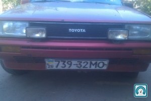 Toyota Corolla  1984 755061