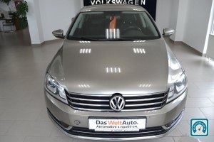 Volkswagen Passat  2014 756094