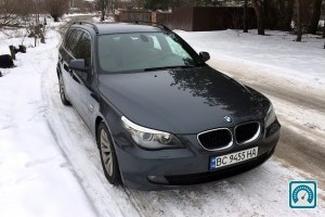 BMW 5 Series  2010 756555