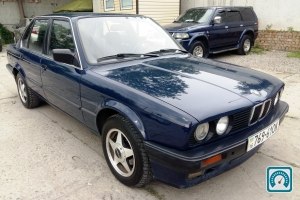 BMW 3 Series  1988 756900