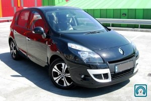 Renault Scenic  2011 758463