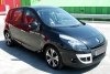 Renault Scenic  2011.  6