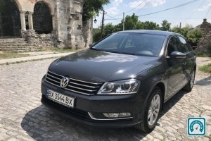 Volkswagen Passat  2012 758560