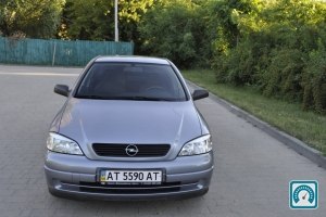 Opel Astra  2008 758735