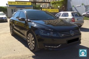 Volkswagen Passat  2012 758834
