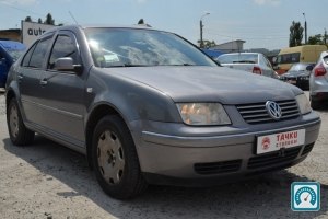 Volkswagen Bora  2002 758940