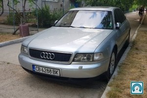 Audi A8  1997 759569