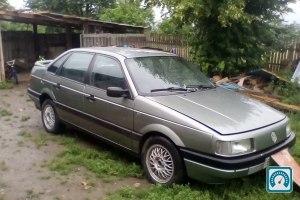 Volkswagen Passat  1989 759664