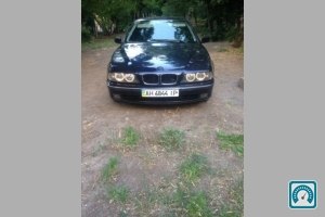 BMW 5 Series  1999 761195