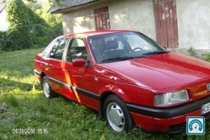 Volkswagen Passat  1988 761386