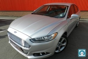 Ford Fusion  2015 761998