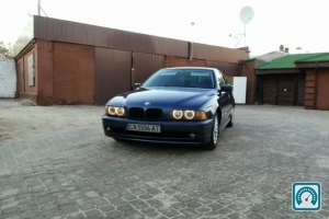 BMW 5 Series  2002 762083