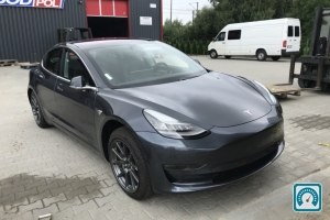 Tesla Model 3  2018 763163