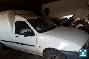 Ford Courier  1997 764922