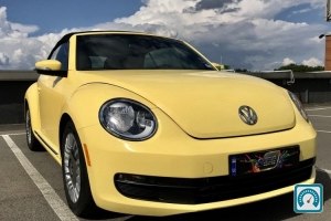 Volkswagen Beetle  2015 765229