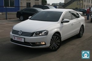 Volkswagen Passat  2012 765826