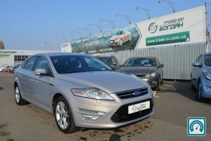 Ford Mondeo  2013 769720