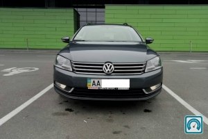 Volkswagen Passat  2012 769894