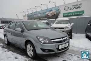 Opel Astra  2014 771851