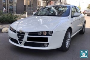 Alfa Romeo 159  2011 786292