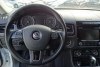Volkswagen Touareg  2012.  7