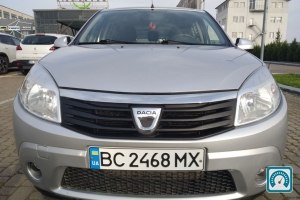 Dacia Sandero  2012 809243