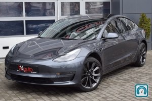 Tesla Model 3  2022 812986