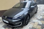 Volkswagen e-Golf  2017  